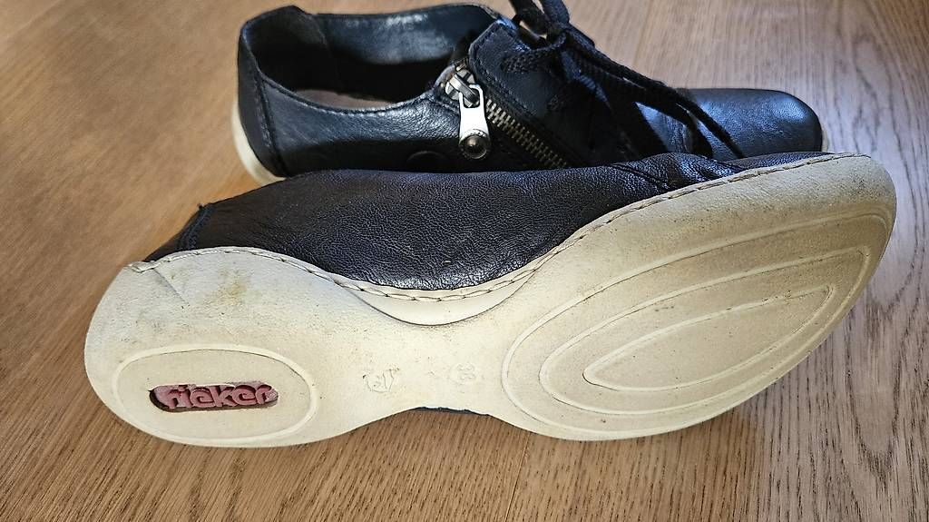 Rieker Scarpe da donna: Rieker Schuh Gr. 38 Leder dunkelblau – Usato da Hausen AG venduto da Gini05 1