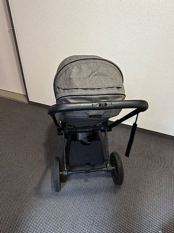 Cybex Carrozzine: Cybex Priam Kinderwagen – Usato da Uster venduto da staernli4 1