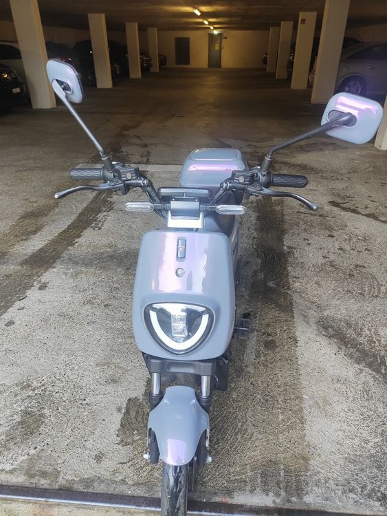 Elektroroller Vespino 2
