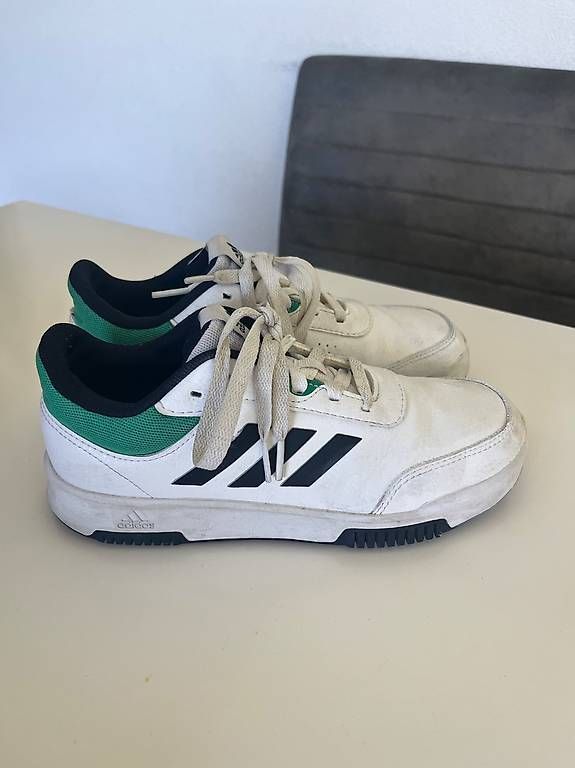 Scarpe da donna: adidas Sneaker 37.5 – Usato da Kriens venduto da nad_vpt6