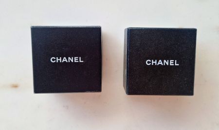 ​2x Original CHANEL Schmuckboxen / Etuis – Neuwertig