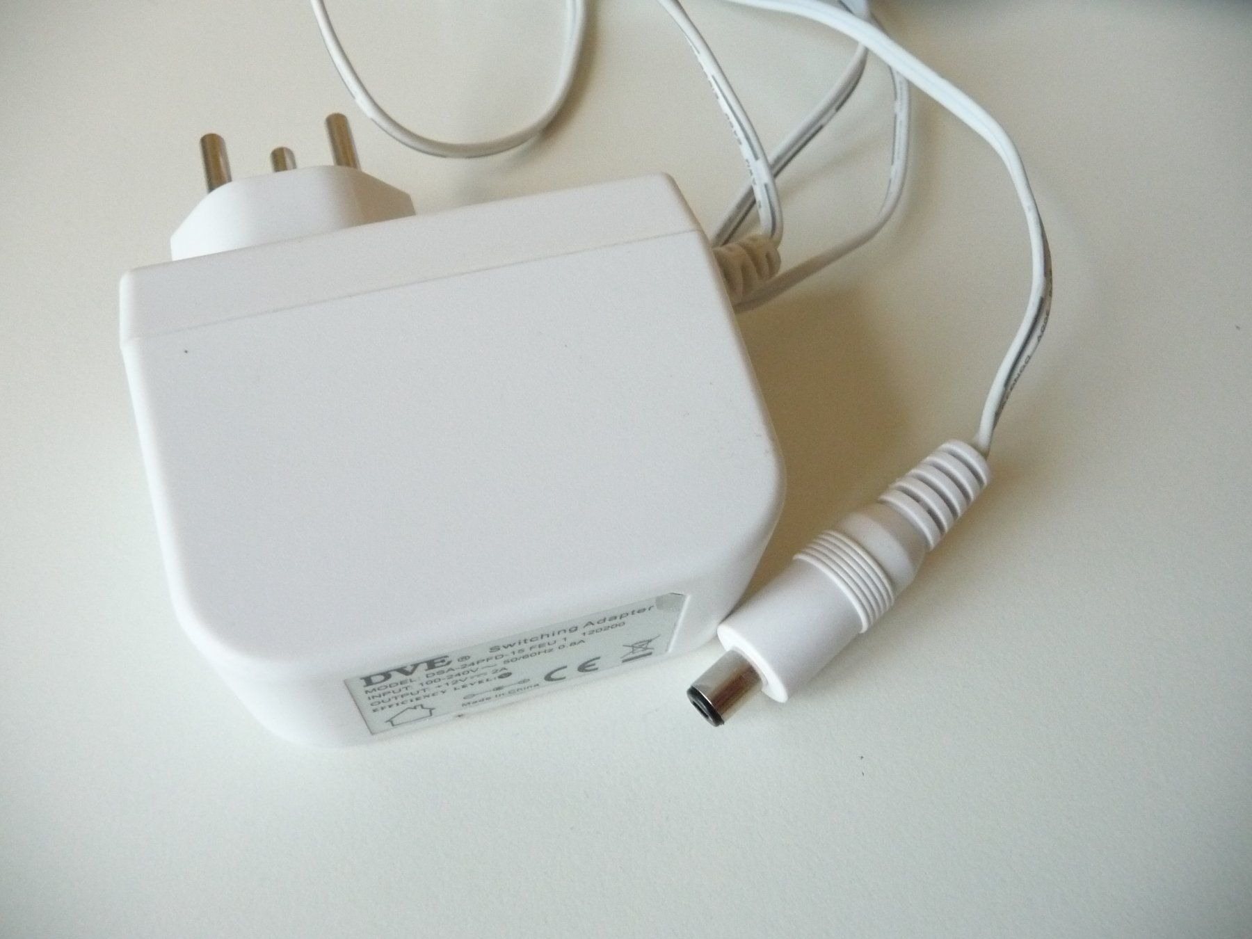 12V-GS - Adapter 2 Ampere, Input 100-240V WS (DSA-24PFD-15) (Gebraucht ...