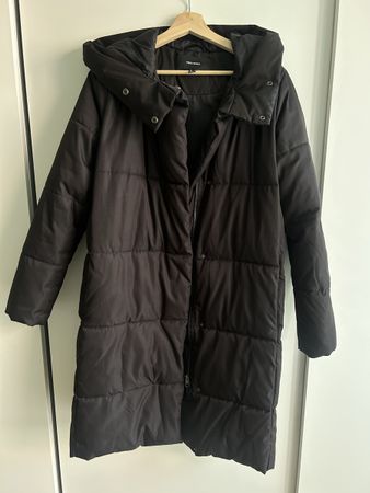 Wintermantel / langer Daunenmantel