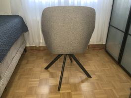 Stuhl 360° drehbar Stoff grau JYSK guter Zustand
