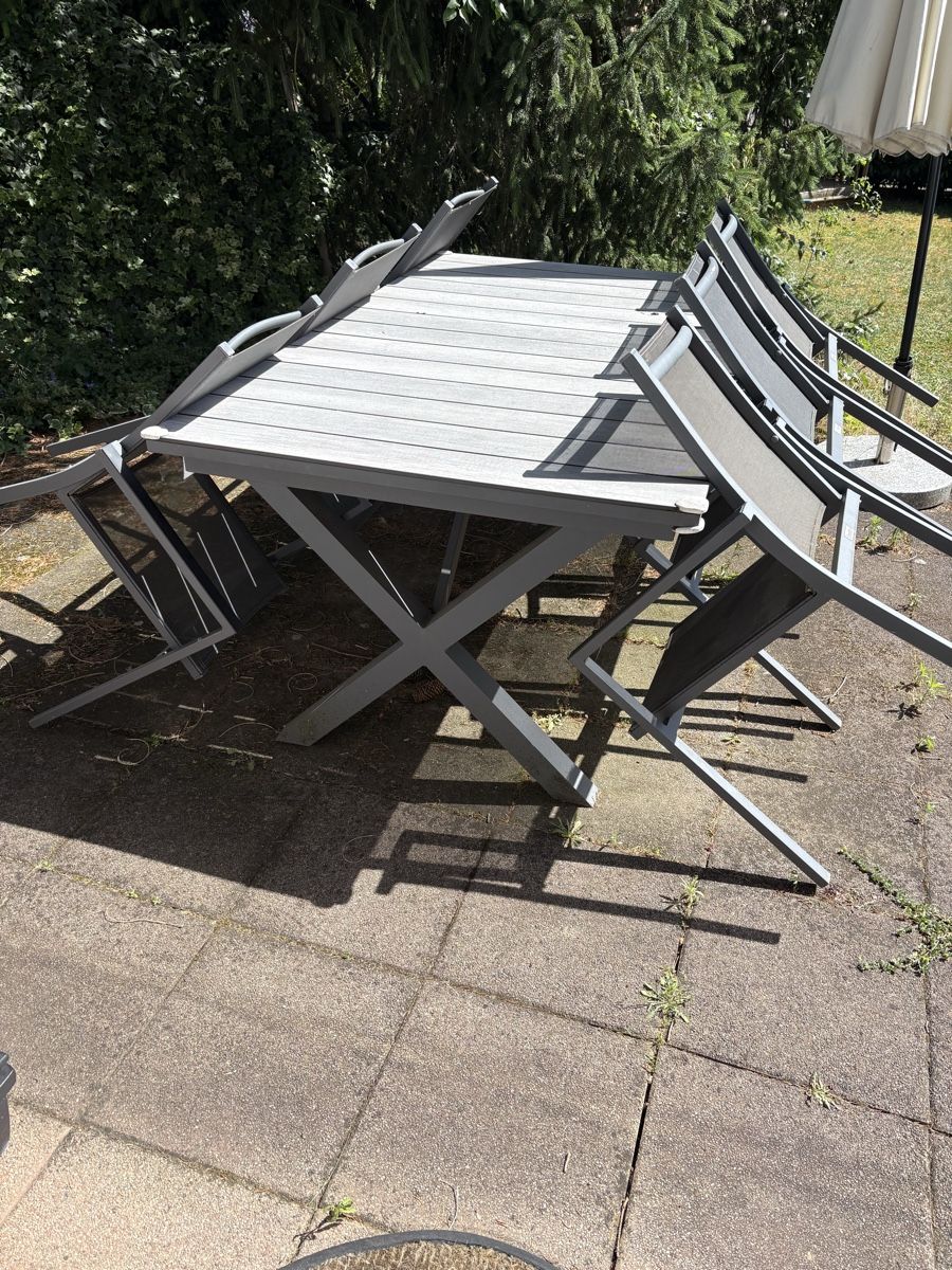 Set di tavolo e panche: Gartentisch mit Stühlen ab ! 1 FRANKEN ! – Usato da Langenbruck venduto da Maxxi7 3