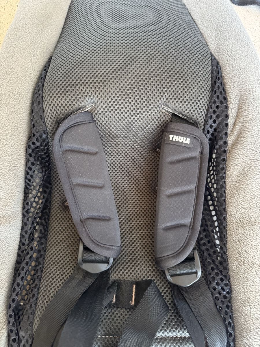 Amache: Thule Chariot Infant Sling Babysitz – Usato da Humlikon venduto da Marsupilami8 1