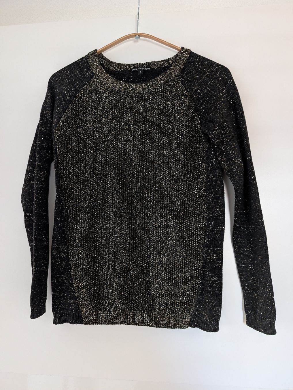 Maglioni & Felpe: Winter Pullover mit Goldfaden, Grösse S/36 Top! – Usato da Niederdorf venduto da Azariel