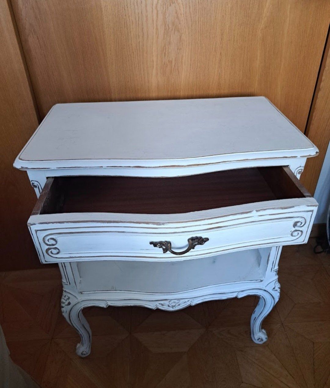 Comodini: Shabby Chic Nachttisch / Konsolentisch weiss – Usato da Döttingen venduto da M.kiss 1