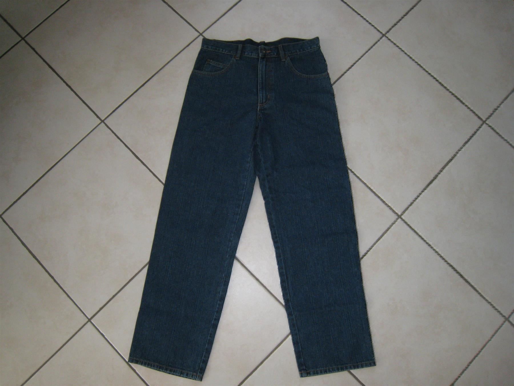 Jeans: ***** Jeans Falls Creek blau - Neu – Nuovo e nell'imballaggio originale da Villaz-St-Pierre venduto da Ubid 4