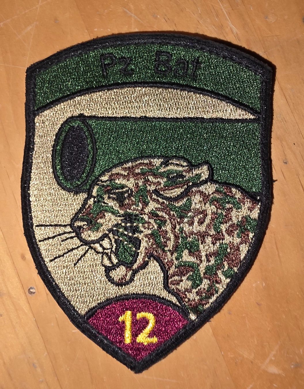 Schweizer Armee Plaketten & Abzeichen: 4 Stk. Badges mit Klett > Pz Bat   12 – Gebraucht aus Obermumpf von oiskypoisky 4