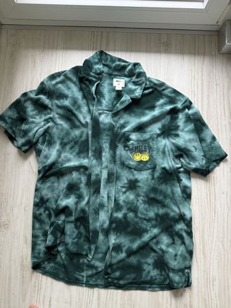 H&M Smiley Tie Dye Shirt, Size M, Green, Summer Style🙂