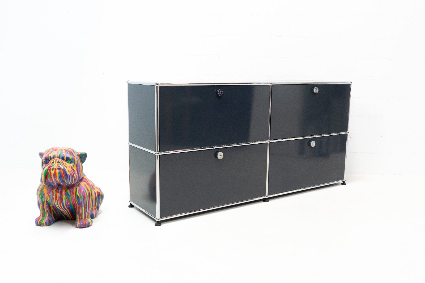 USM Kommoden: USM Haller Sideboard Anthrazitgrau Nr. 53 Lieferung möglich – Gebraucht aus Schaffhausen von Studio-Ara