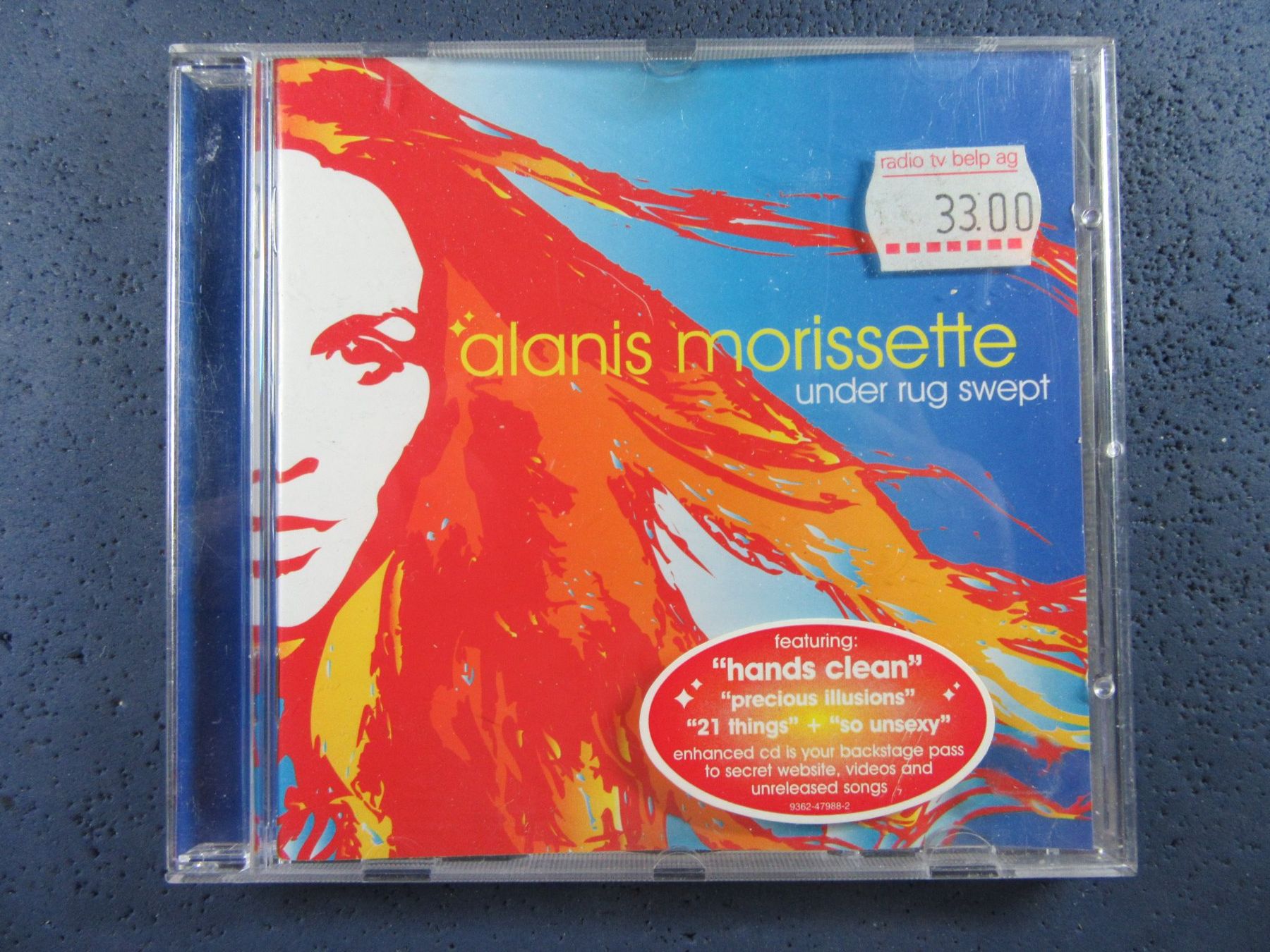 CD: ALANIS MORISSETTE CD " UNDER RUG SWEPT " " HANDS CLEAN " – Usato da Ettingen venduto da Hausi4711