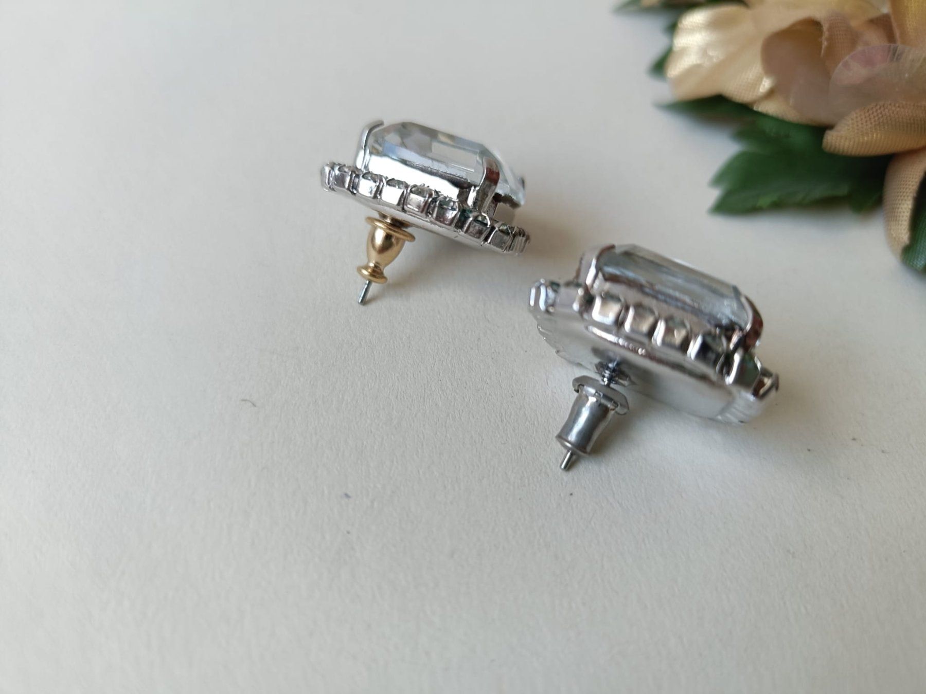Ohrringe & -stecker: Ohrstecker mit grossem Kristall & Strass-Einfassung – Gebraucht aus Bern von Nata_li 1