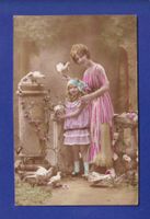 ENFANT - Jeune fille avec maman et oiseaux
