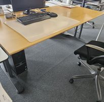 Professioneller Bürotisch, Höhenverstellbar
