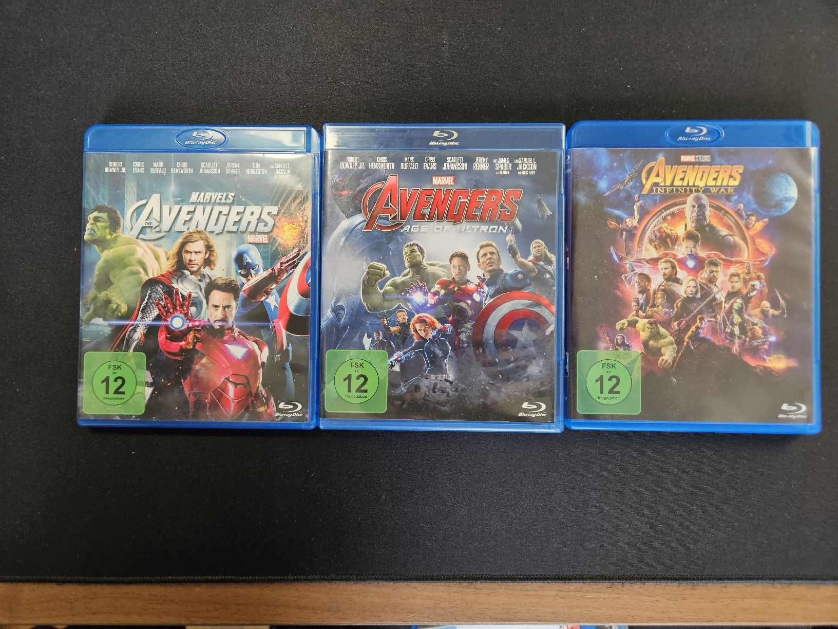 Tutti i DVDs: Avengers Blu-ray Trilogie – Usato da Lenzburg venduto da fischerus