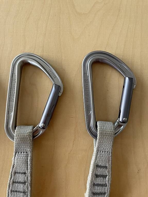Attrezzatura da arrampicata: Petzl Spirit express  – Usato da Renens VD venduto da SmoothOperator86 2