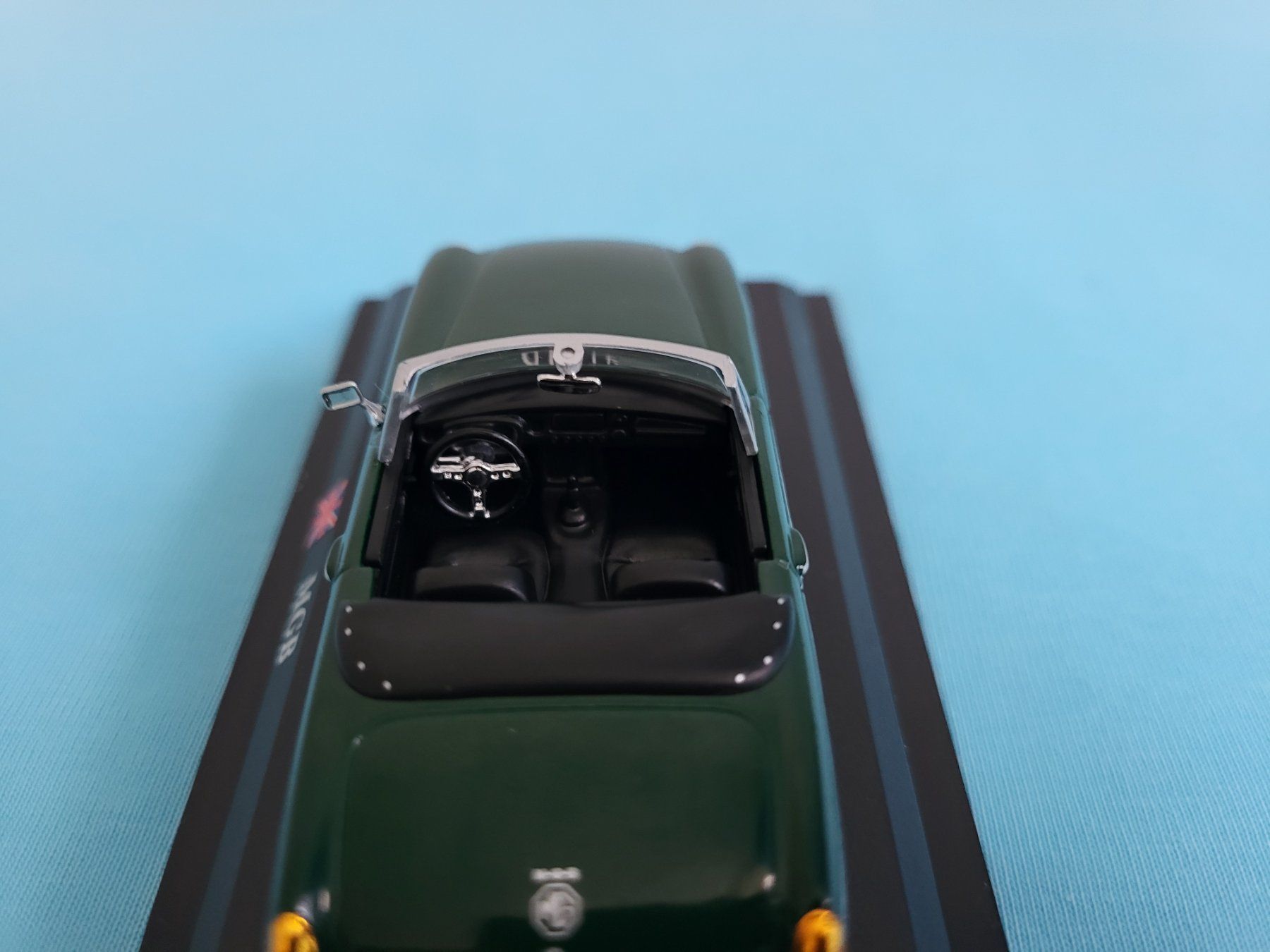 MG Modellautos: MG B, British Racing Green – Neu (gemäss Beschreibung) aus Glattbrugg von PhilKrill 6
