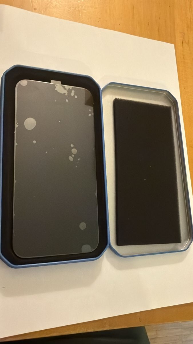 Apple Telefoni cellulari / Smartphones: Écran OLED iPhone 15 Pro Max - Pièce d'origine Apple! – Nuovo e nell'imballaggio originale da Leukerbad venduto da mig_8bbp 1