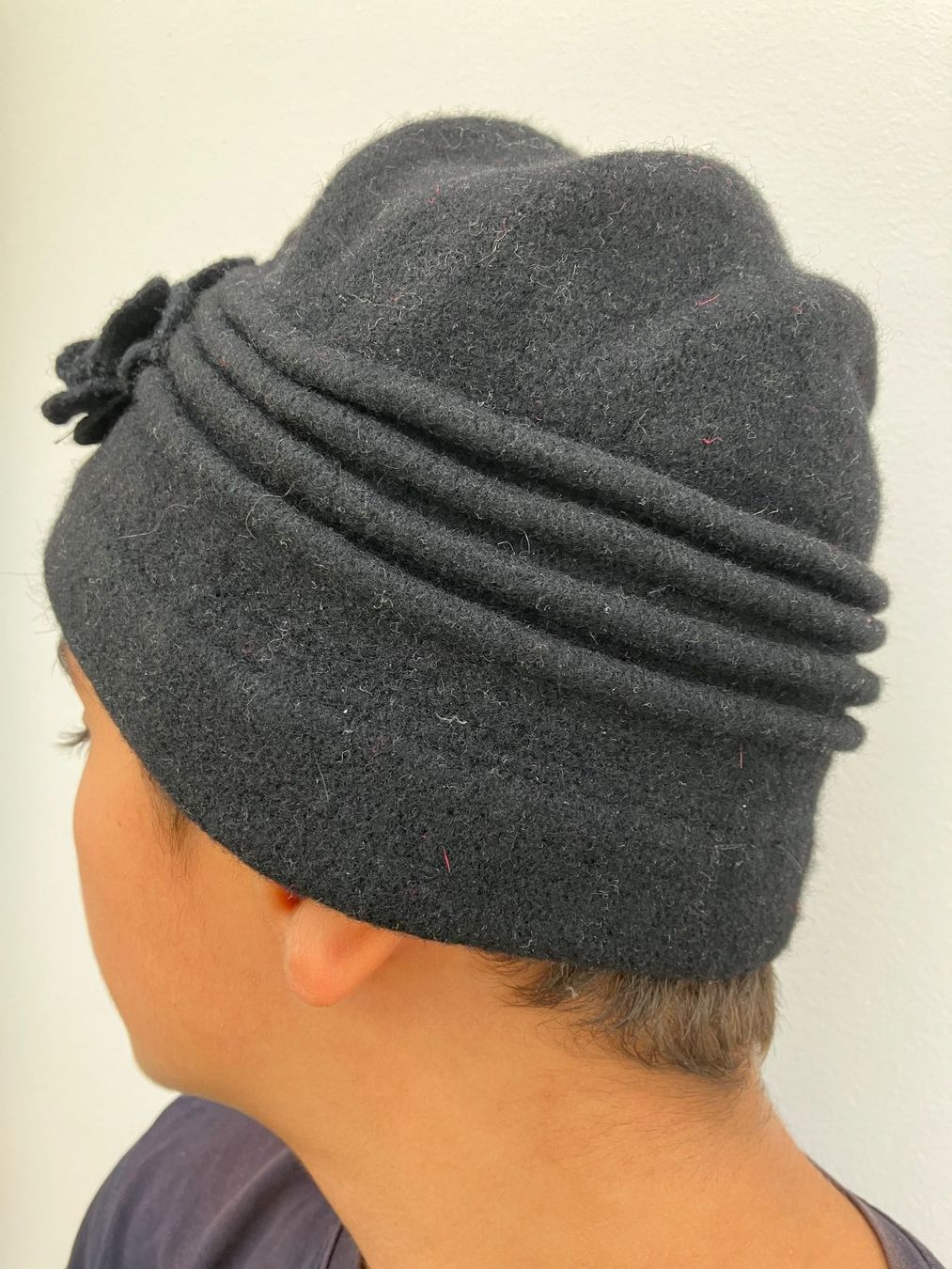 Copricapi, berretti & cappellini: Schicker warmer Damenhut – Nuovo (secondo la descrizione) da Ostermundigen venduto da bea_pjw9 2