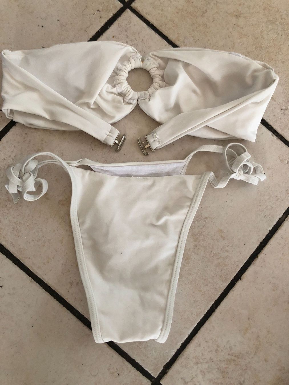 Shein Costumi da bagno & Bikini: Weisses SHEIN Bikini weiss Gr.S – Usato da Obergerlafingen venduto da cabo4 1
