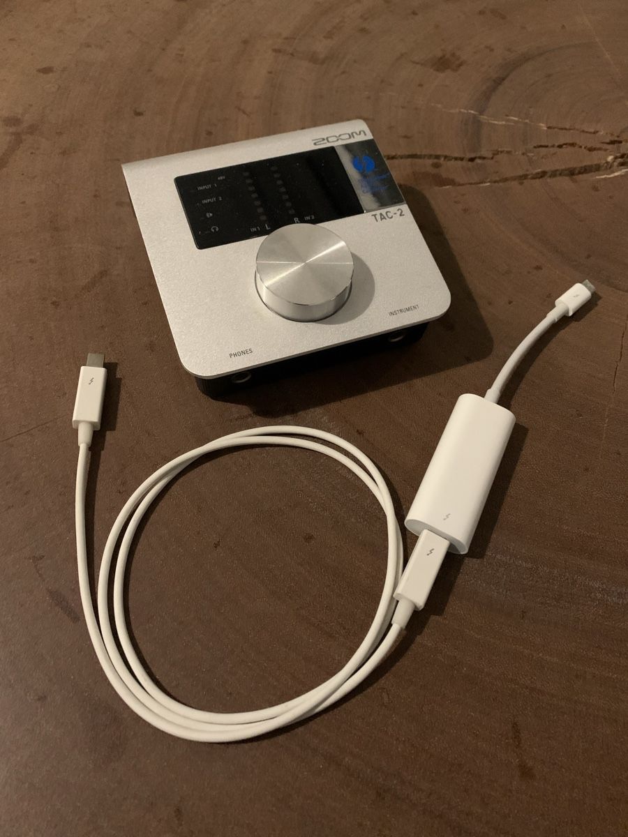 Zoom Console di mixaggio: ZOOM Tac-2 Audio Interface ( Mac / Thunderbolt / DJ / Studio – Usato da Luzern venduto da FRT93 1