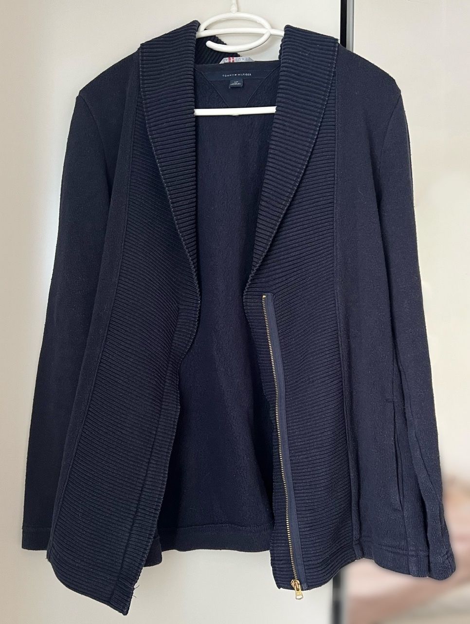 Tommy Hilfiger Gilet & Giacche senza maniche: Cardigan Tommy Hilfiger – Usato da Neuchâtel venduto da kat_n6gp