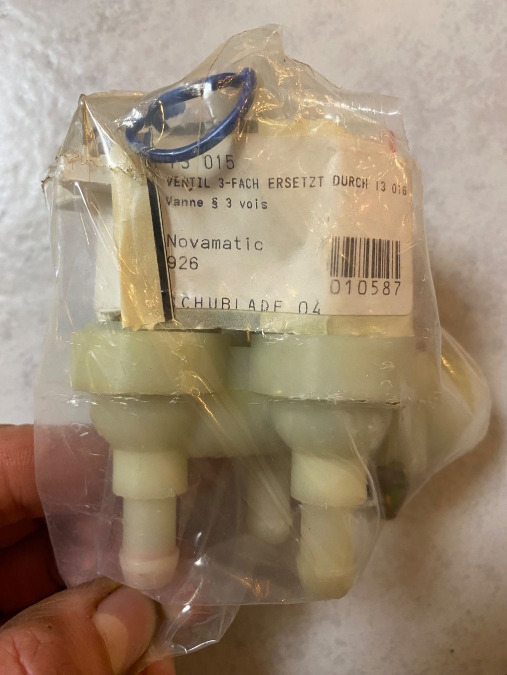 V-Zug Küchengeräte: Wasserventil 3 Fach Novomatic – Neu und originalverpackt aus Schwaderloch von z_g 2