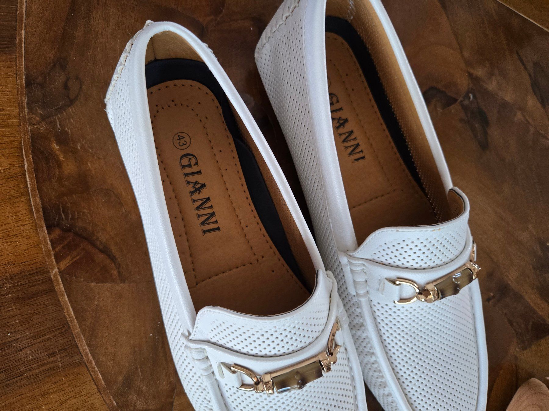 Chaussures hommes: Moccasins weiss Herren Grösse 43 – D'occasion à Ascona par Topolinowatch 1