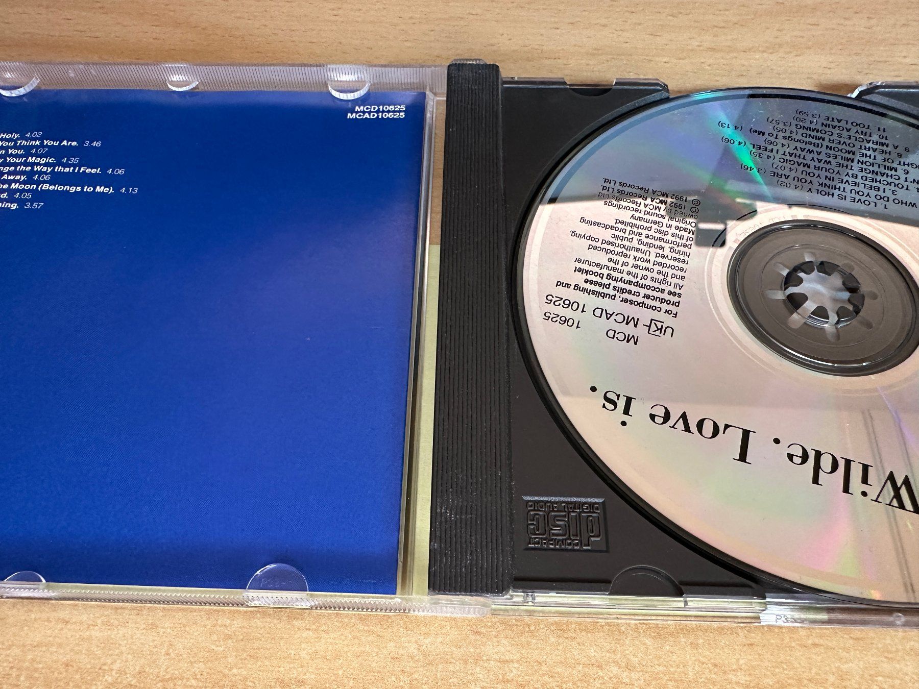 CDs: P4 Kim Wilde – Love Is – Gebraucht aus Rikon im Tösstal von Alpenmutz 2