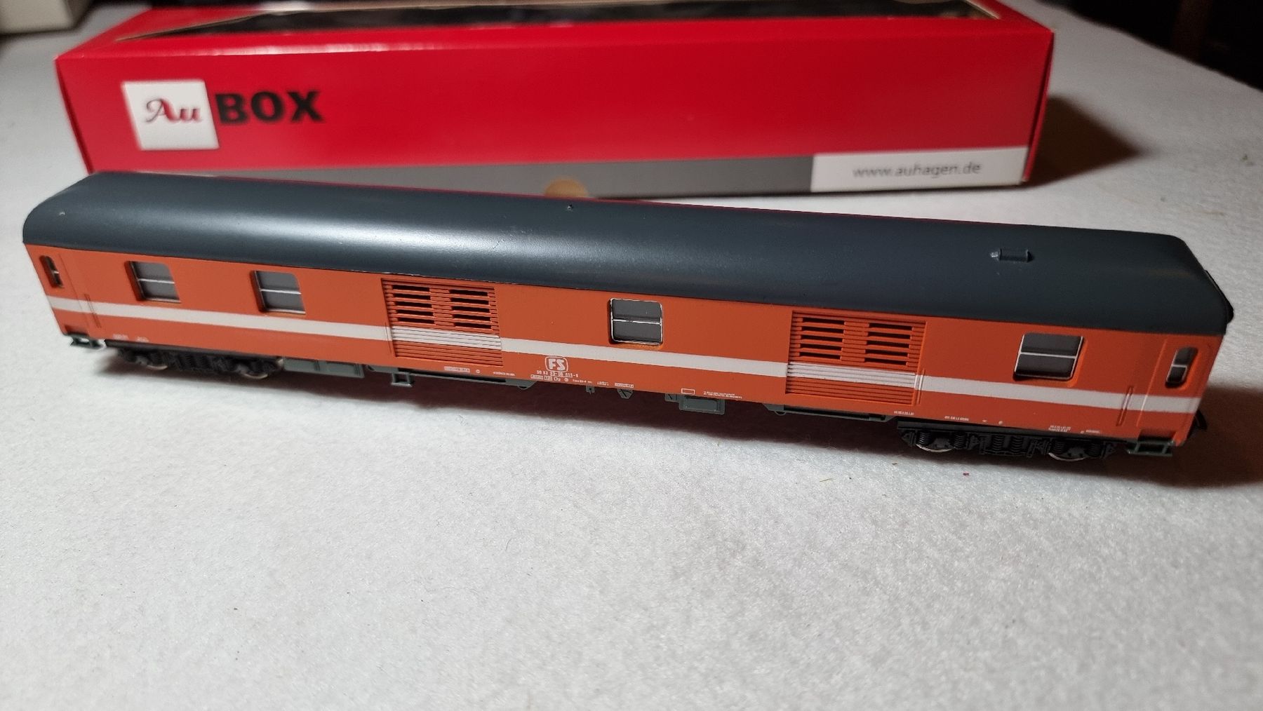 Lima Modellini di ferrovie: Lima FS Gepäckwagen – Usato da Au ZH venduto da Krokodil08 3