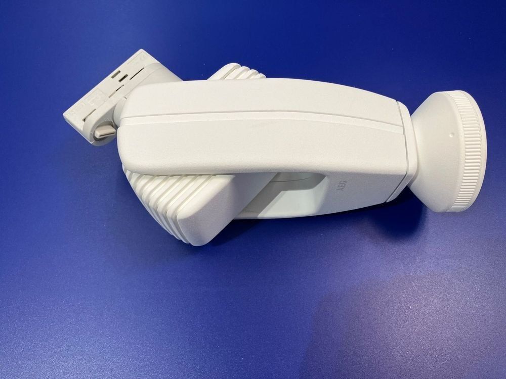 Lampade: 5 Stück AEG Strato-Halogen Strahler mit 3-Ph. Adapter – Usato da Neunkirch venduto da liquidationen_8152 5