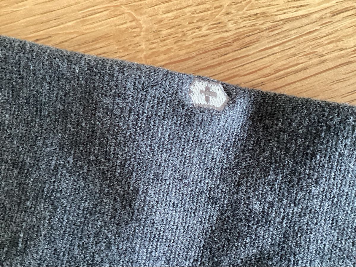 Giacche: Victorinox Strickjacke Grau, Grösse M – Usato da Schüpfheim venduto da W010 2