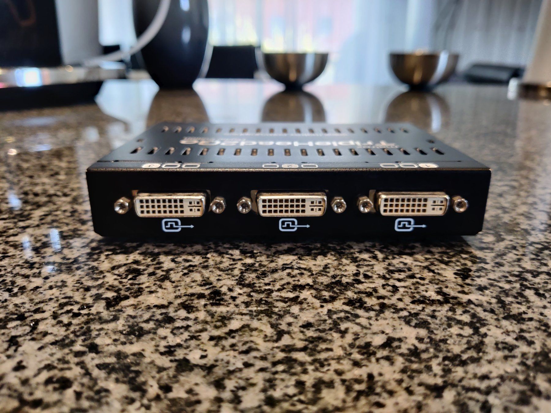 Matrox Lecteurs & Adaptateurs: Matrox TripleHead2Go – D'occasion à Sirnach par TheMrHuebi 2