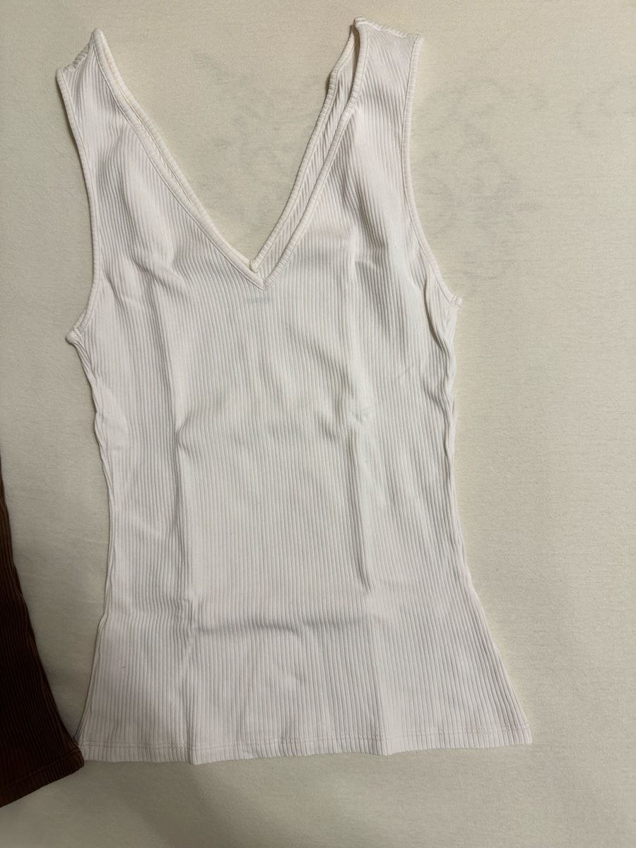 Tezenis Tops: 2 stk.Tezenis Top Gr:S,M – Neu (gemäss Beschreibung) aus Sevelen von Stopglobal. 1