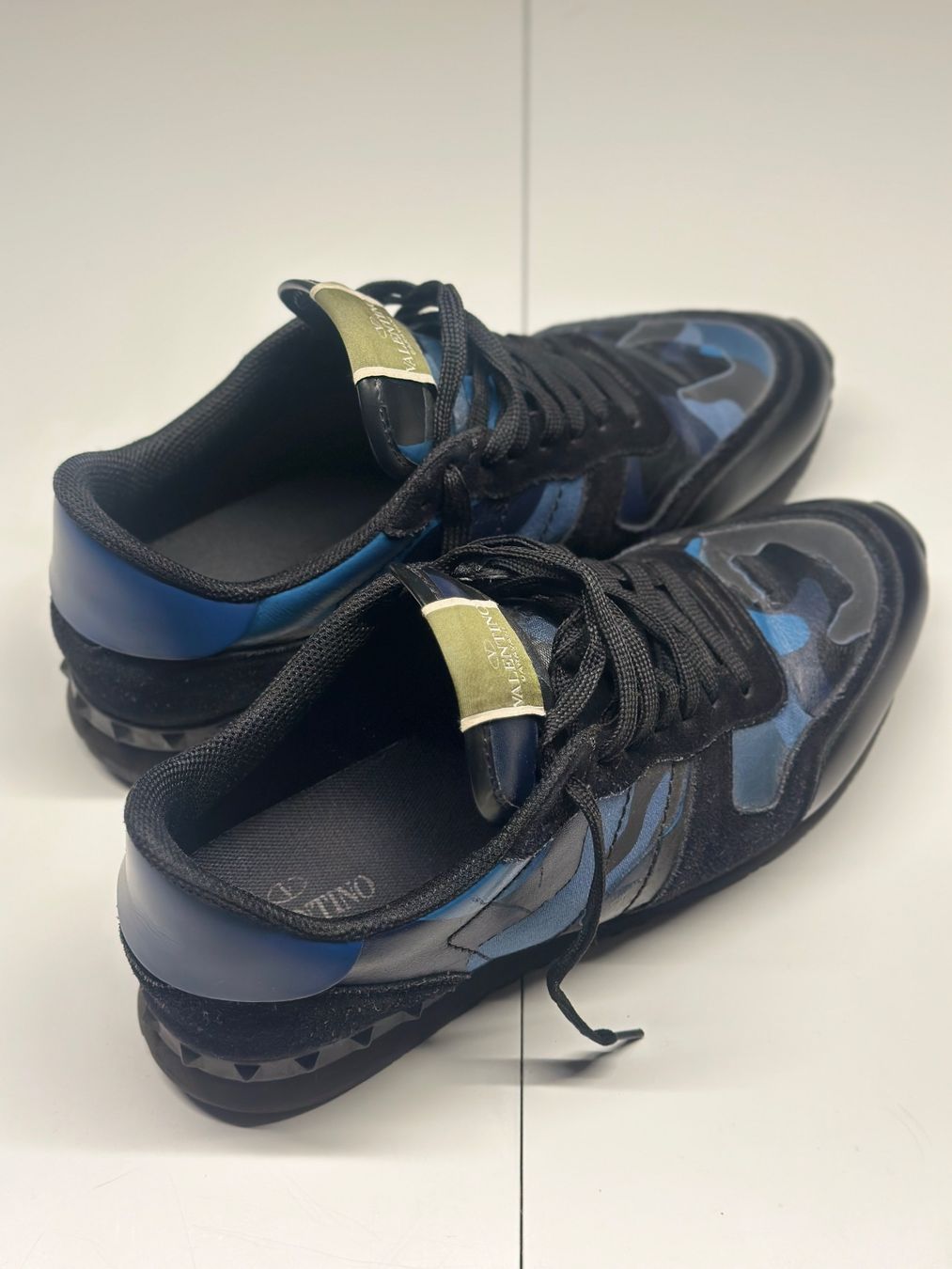 Valentino Herrenschuhe: Valentino Garavani Sneaker, Gr. 44 – Gebraucht aus Andelfingen von Alex8185 3