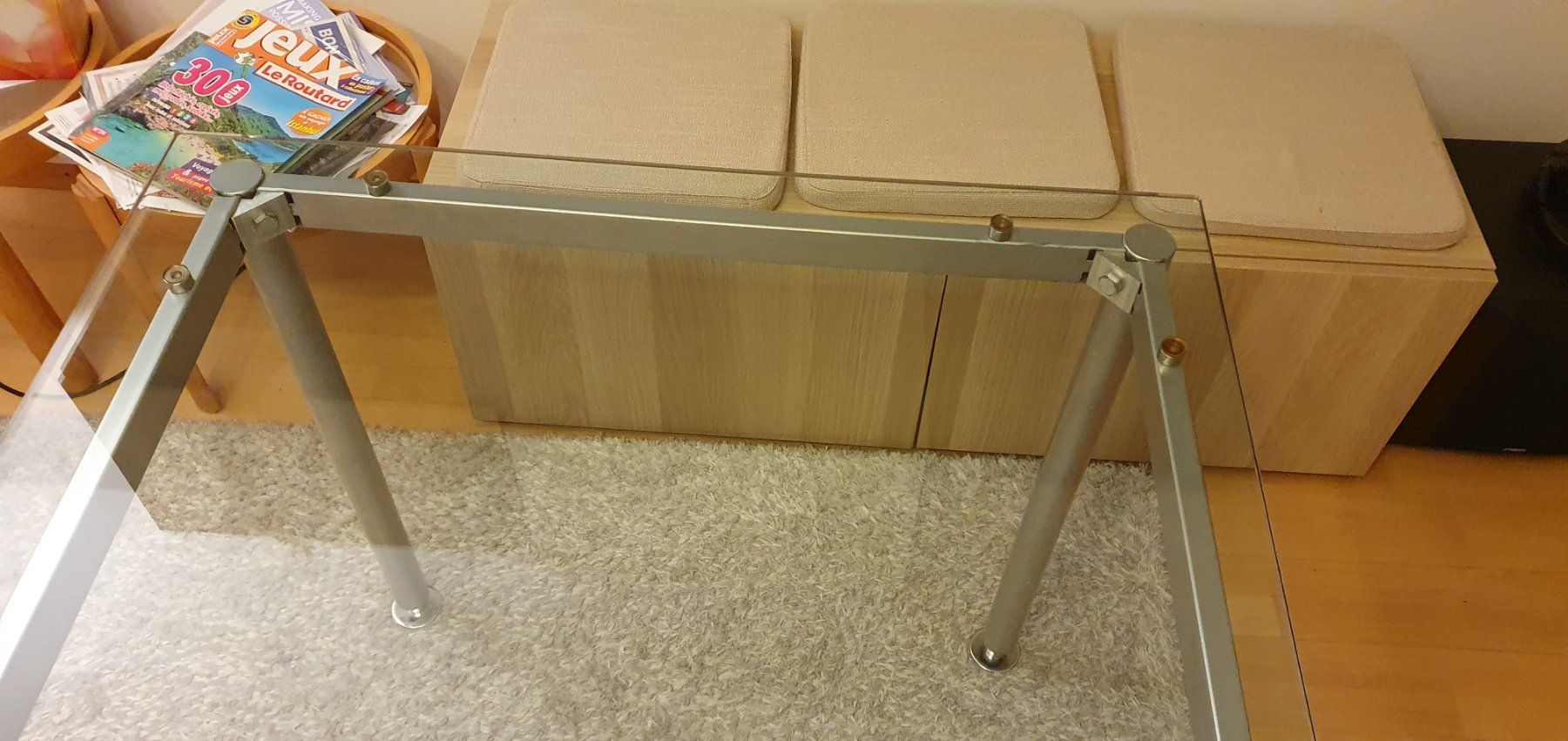 Scrivanie: Table/Bureau en verre – Usato da Moutier venduto da Swissobeck 4