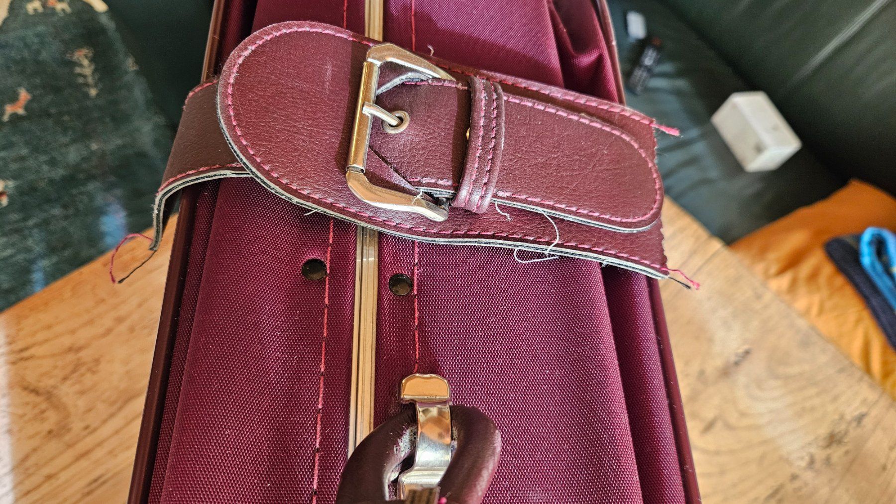 Valigie: Extravaganter und totschicker Rollkoffer von Saxoline – Usato da Schachen b. Herisau venduto da lilienstrauch 6