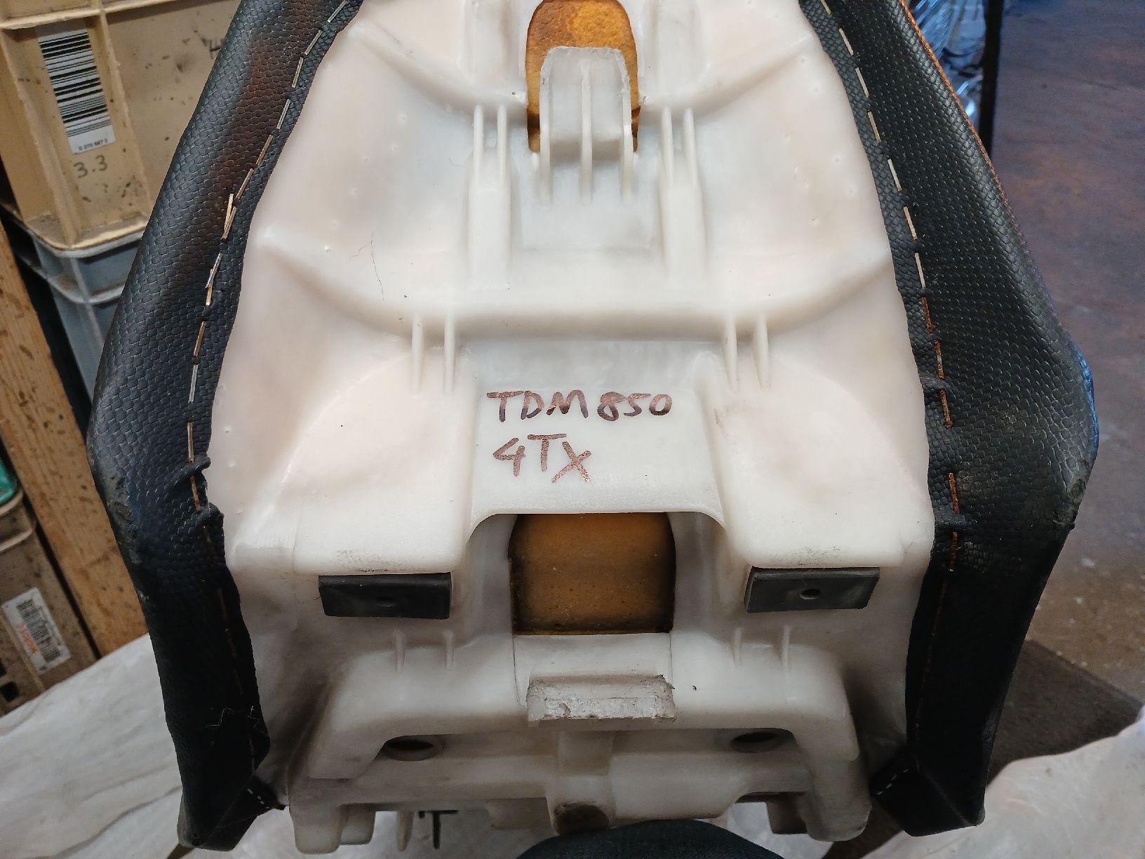 Yamaha Tutti i ricambio per moto: Yamaha TDM 850 4tx selle, siège, sattel – Usato da Fey venduto da lobanovski1 5