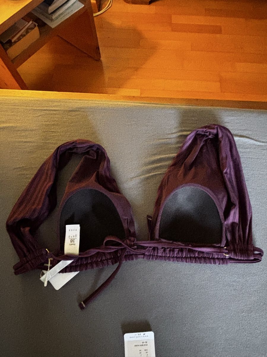 Badekleider & Bikinis: Bikini lila gestreift Grösse 38 – Gebraucht aus Maur von sorglos68 5
