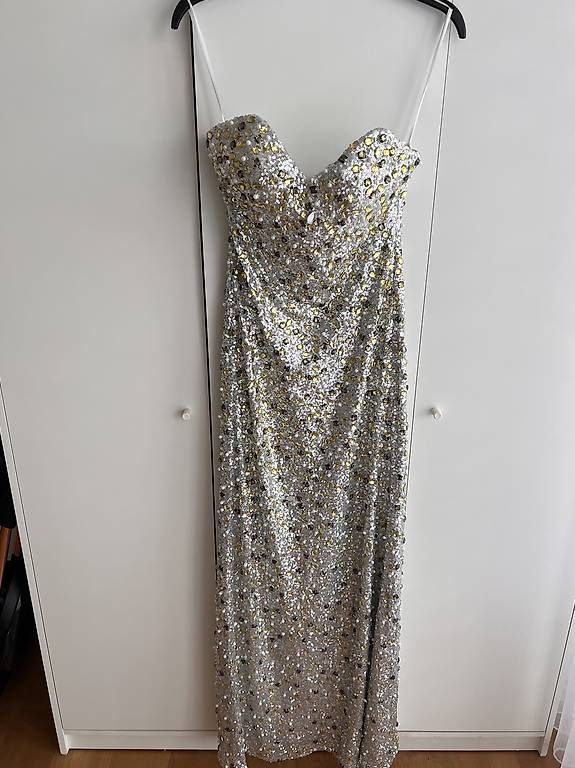 Kleider: Abendkleid – Gebraucht aus balgach von dil_ara