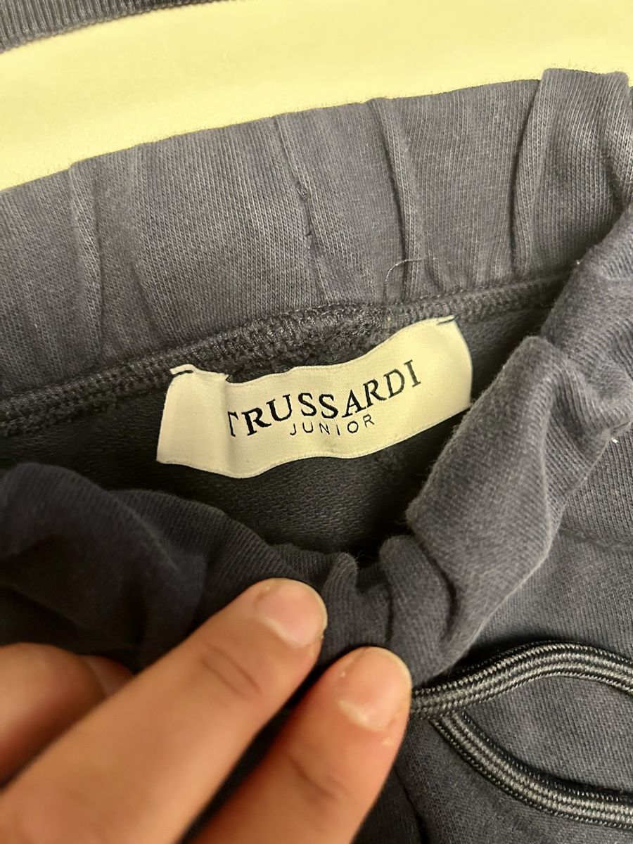 Lotti & Set di vestiti: Trussardi ensemble fille 3 ans – Usato da Mont-sur-Rolle venduto da Rizzoalma 1