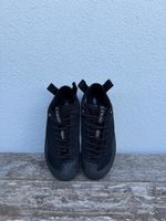 Village PM 1PM Skateschuhe, Grösse 43, schwarz