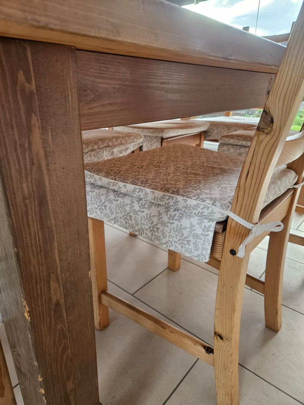 Tavoli: Tisch inkl. 6 Stühlen – Usato da Rüti ZH venduto da looren94 4