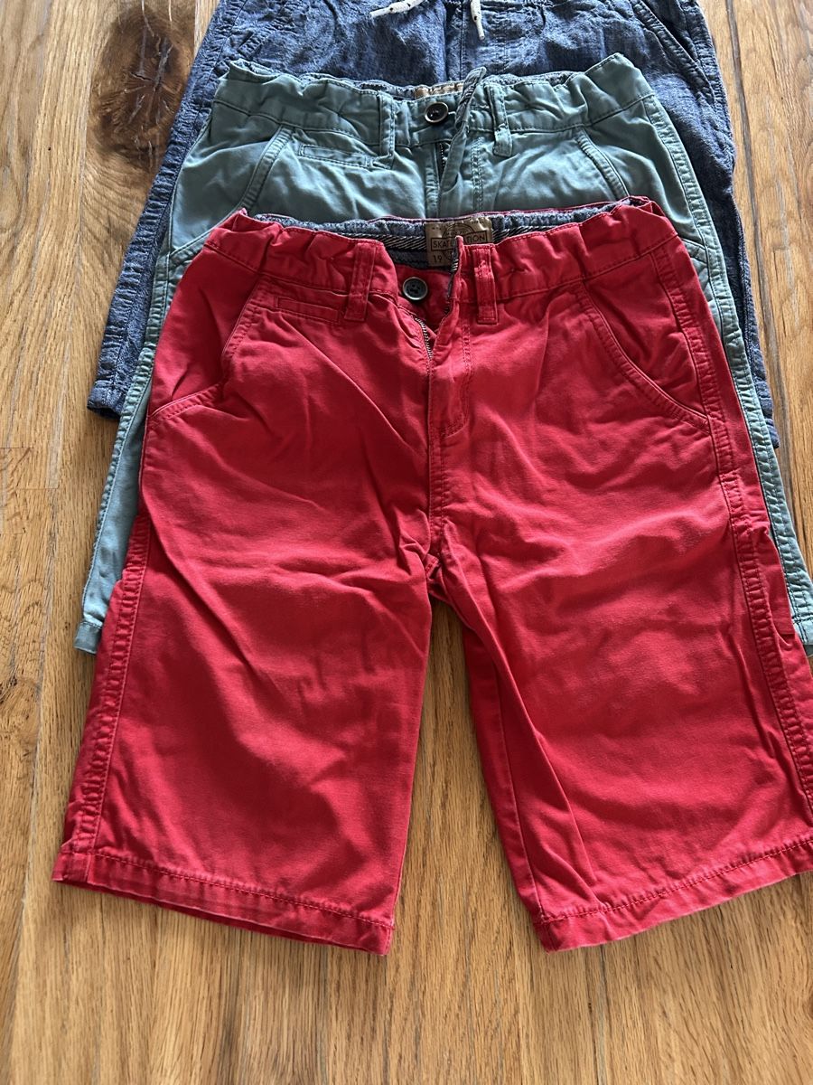 Lotti & Set di vestiti: Shorts (4x) Gr. 140 – Usato da Oberurnen venduto da Berghexe 2