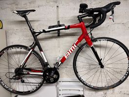 BMC Racemachine RM01 Race Series – Top Rennvelo / Triathlon