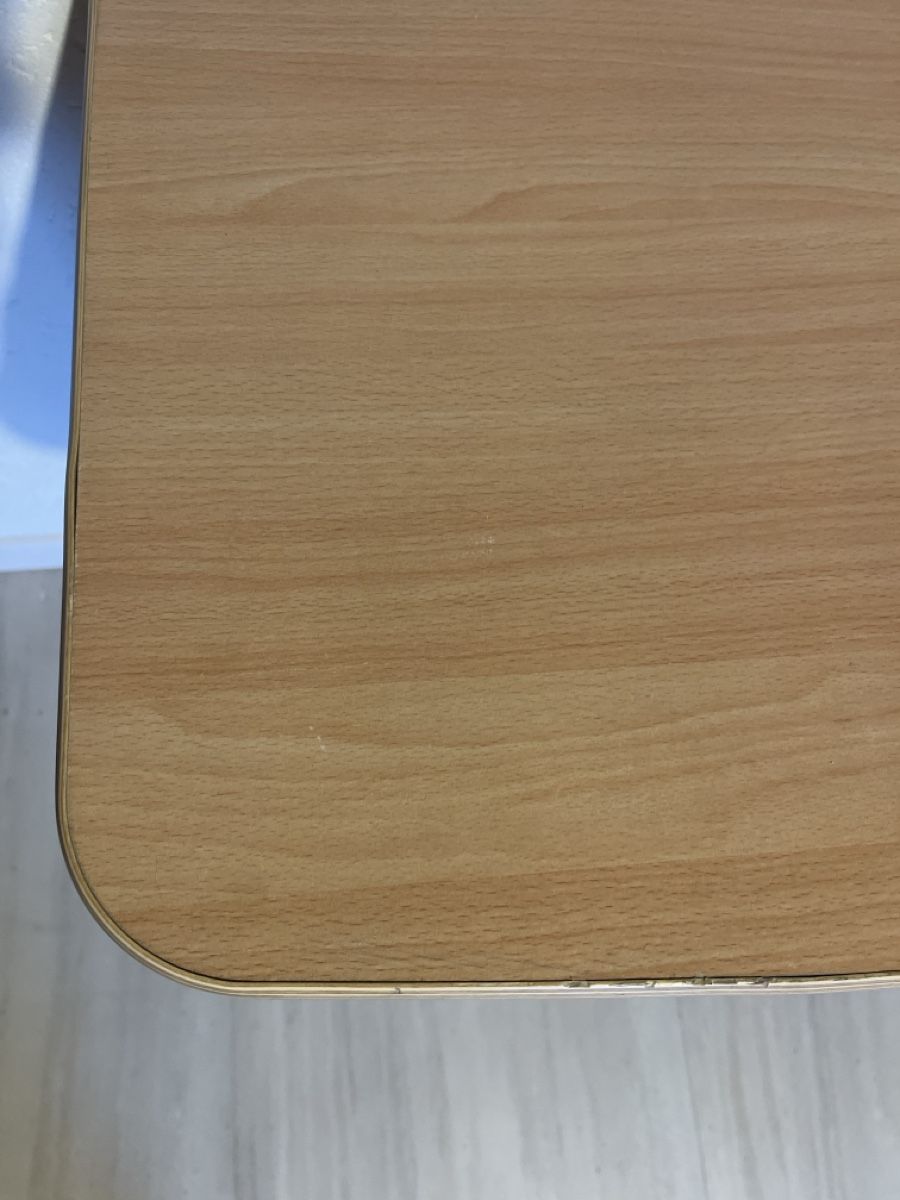 Mobili TV: Fernsehmöbel aus hellem Holz, mit Glastüren – Usato da Tenniken venduto da Bombadil8 2