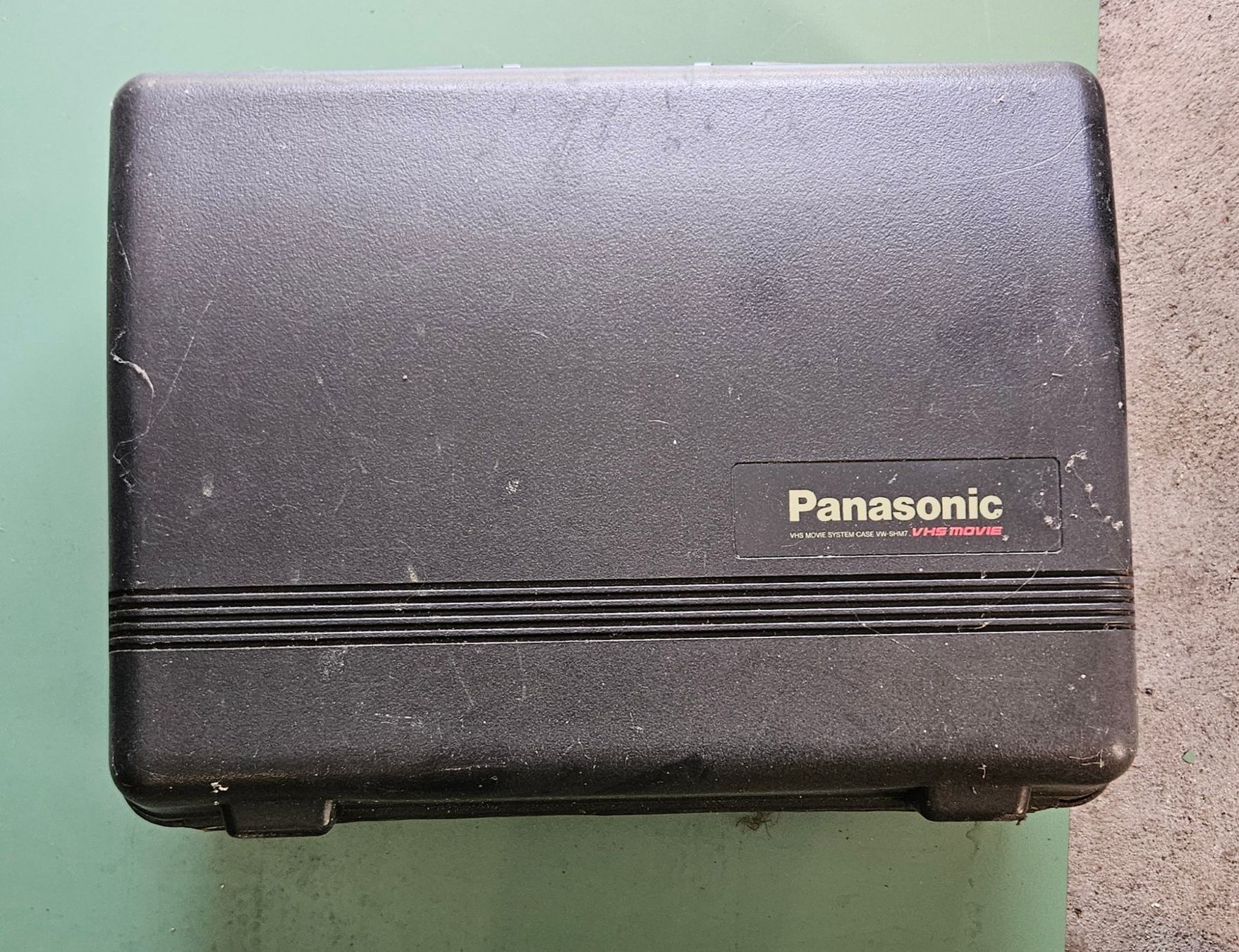 Panasonic Videocamere: Panasonic M7 VHS Video Camera Vintage – Difettoso da Bern venduto da Airwin 6