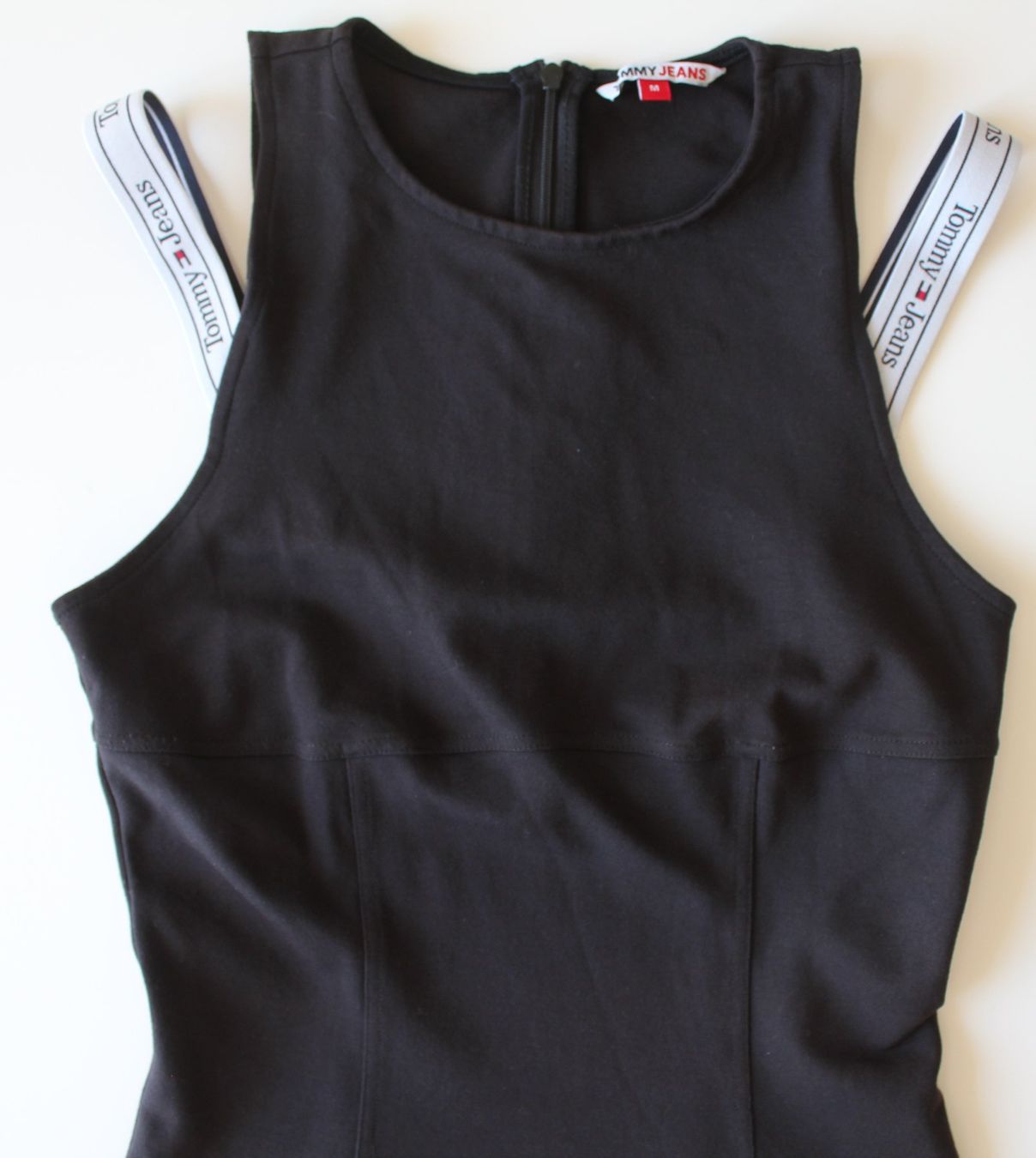 Tommy Hilfiger Vestiti: Robe noire Tommy Jeans t. env. XS – Usato da Peseux venduto da Gilloss 4